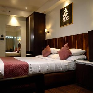 Hotel Holiday Resort